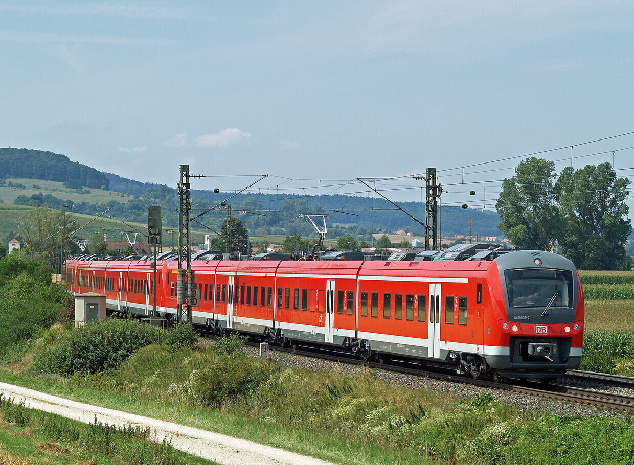 Archivbild. Die Donautalbahn benötigt laut den IHKs Schwaben, München und Oberbayern sowie Regensburg für Oberpfalz/Kelheim eine