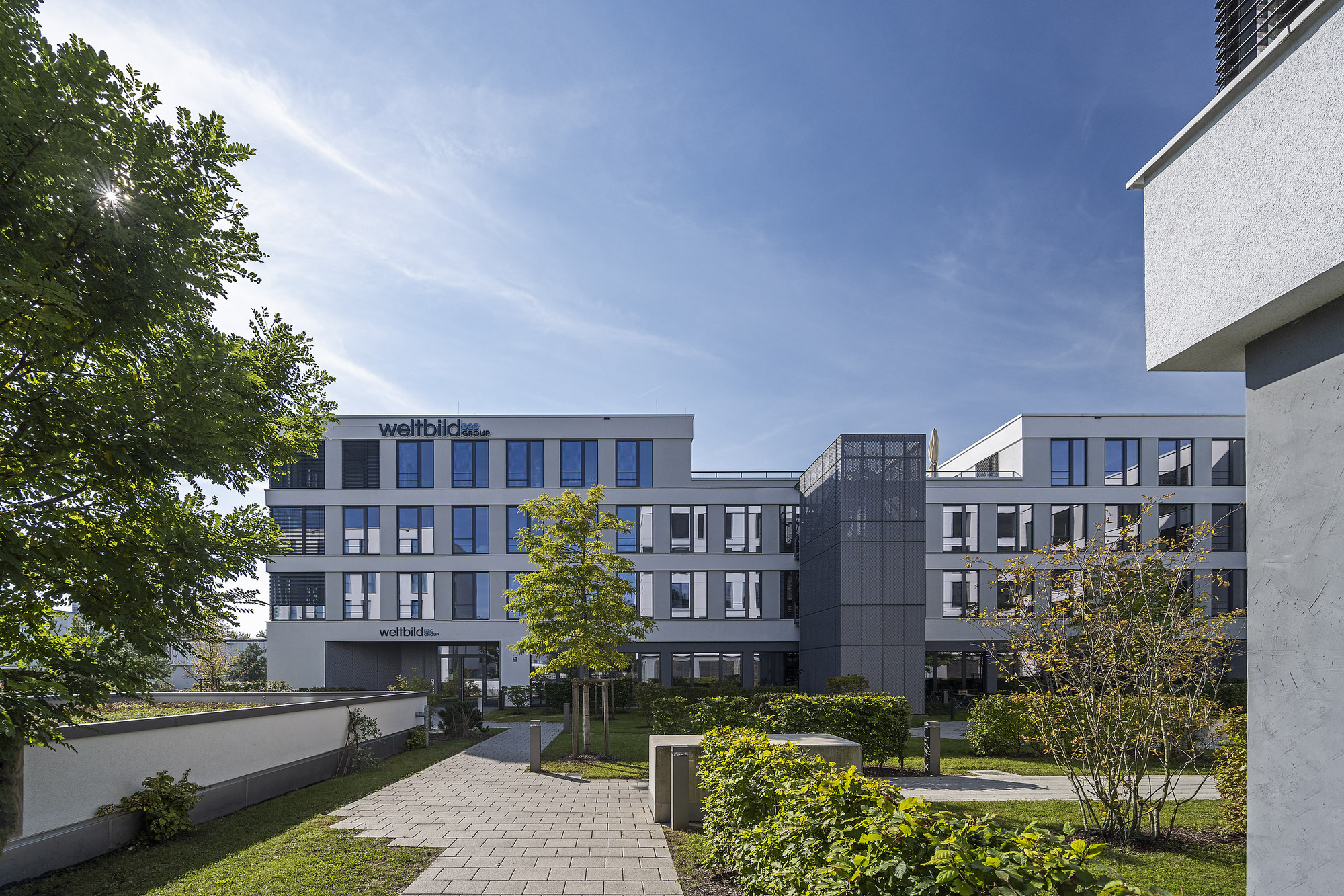 Die Renk GmbH zieht zum Oktober 2024 in die ehemaligen Büroräume von Weltbild.
