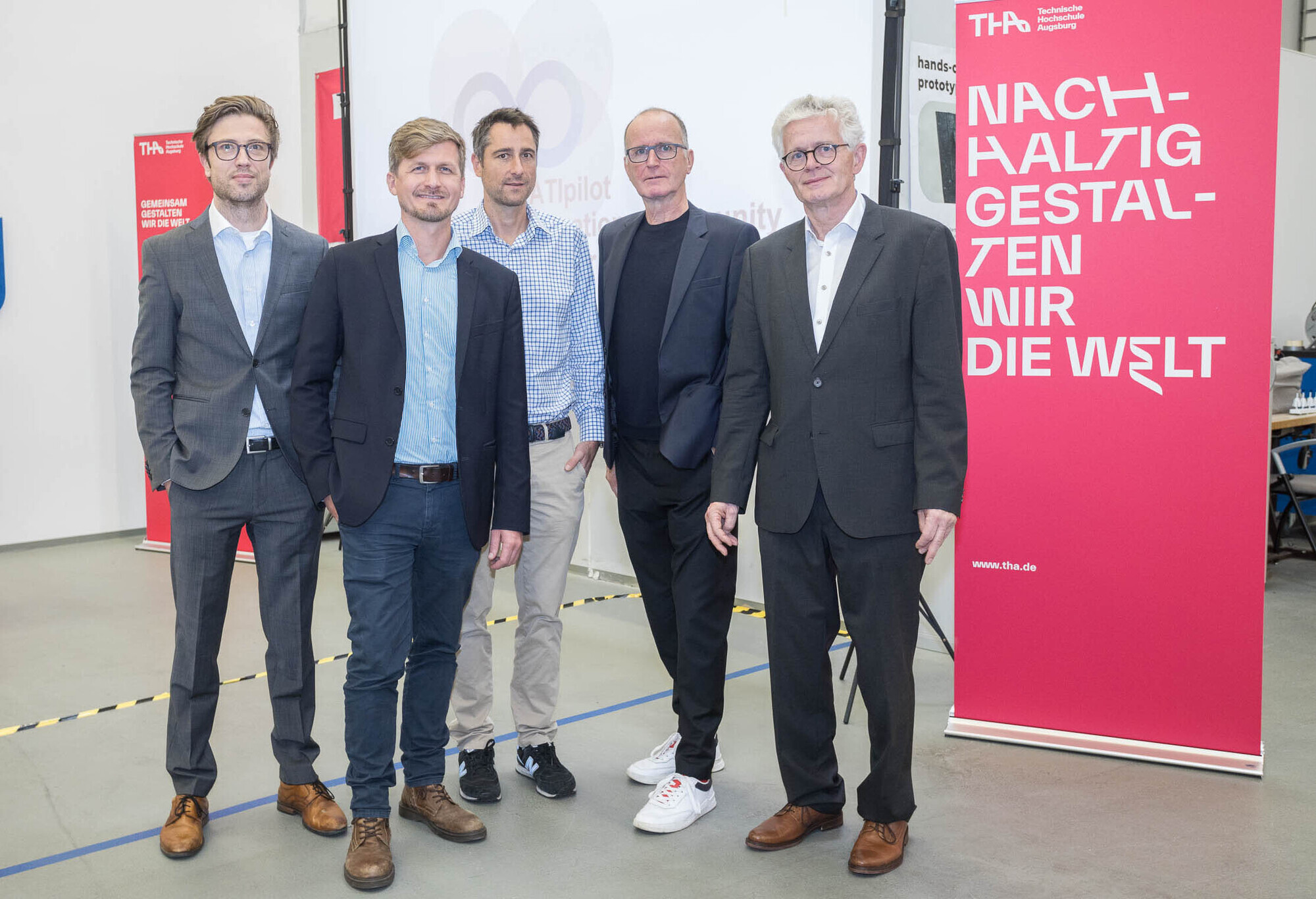 CirTex-Management-Team: (v.r.): Veit Starmühler,Projektmanagement CirTex, Johannes Diebel, GeschäftsführerForschungskuratorium Textil e.V., Thomas Böschen, GeschäftsführerTEXAID, Rolf Heimann, Vorstand hessnatur Stiftung, Prof. Dr. StefanSchlichter, Sprecher CirTex. Foto: Matthias Leo/THA