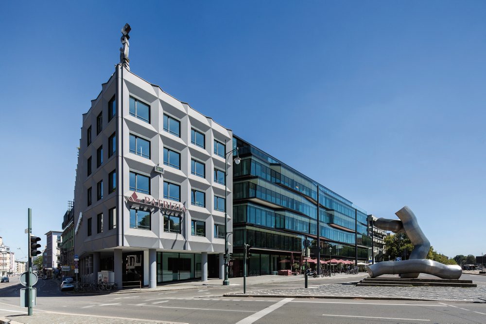 Archivbild. Der Patrizia-Hauptsitz in Augsburg.