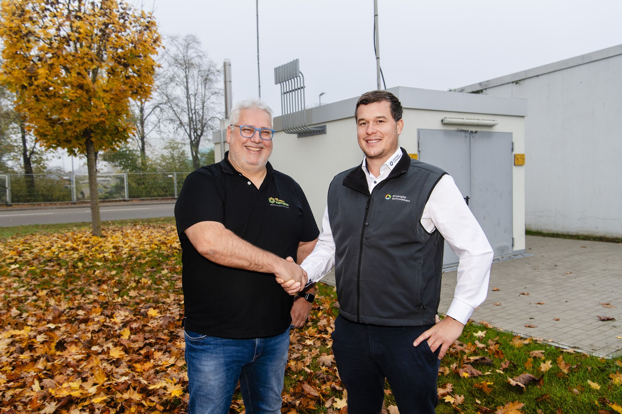 (Von Links:) Wolfgang Kempfle und Matthias Deffner, Photovoltaik-Experte Energie Schwaben, arbeiten künftig zusammen, Foto: Guid