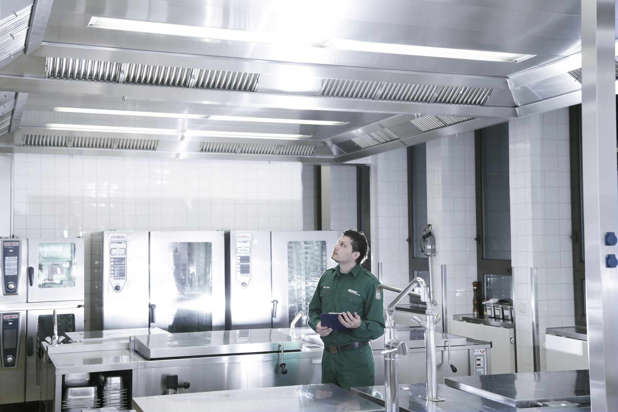 Tiefenhygiene für Großküchen. Foto: Gesa