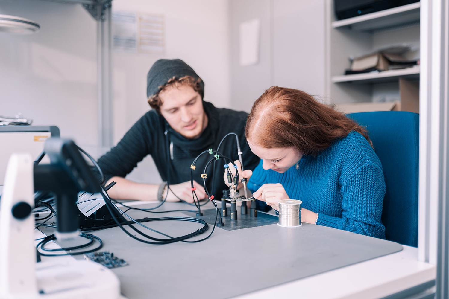 Ein Studium an der Technischen Hochschule Augsburg ist praxisnah und zukunftsorientiert. Foto: Daniel Fürst, hoch3media / THA