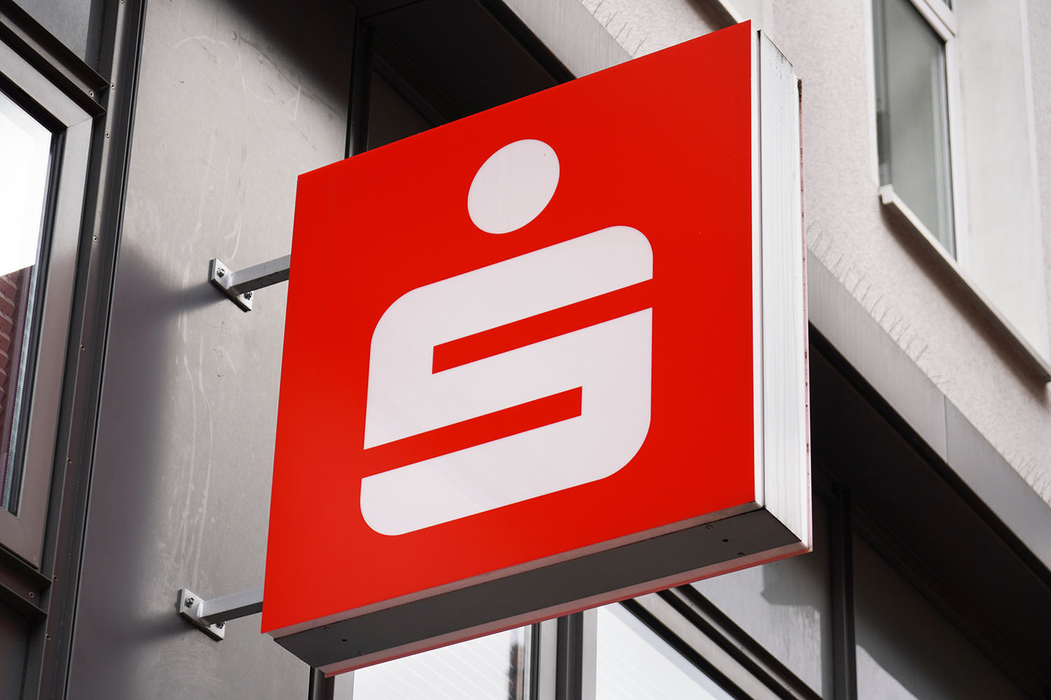 Symbolbild. Gemeinsam stark – Die Sparkasse Schwaben-Bodensee fusioniert mit der Sparkasse Günzburg-Krumbach und wird so zur viertgrößten in Bayern. Fotoquelle: Sparkasse Schwaben-Bodensee.
