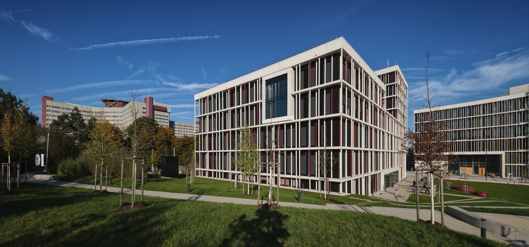 Das Lehrgebäude LGB der Medizinischen Fakultät.