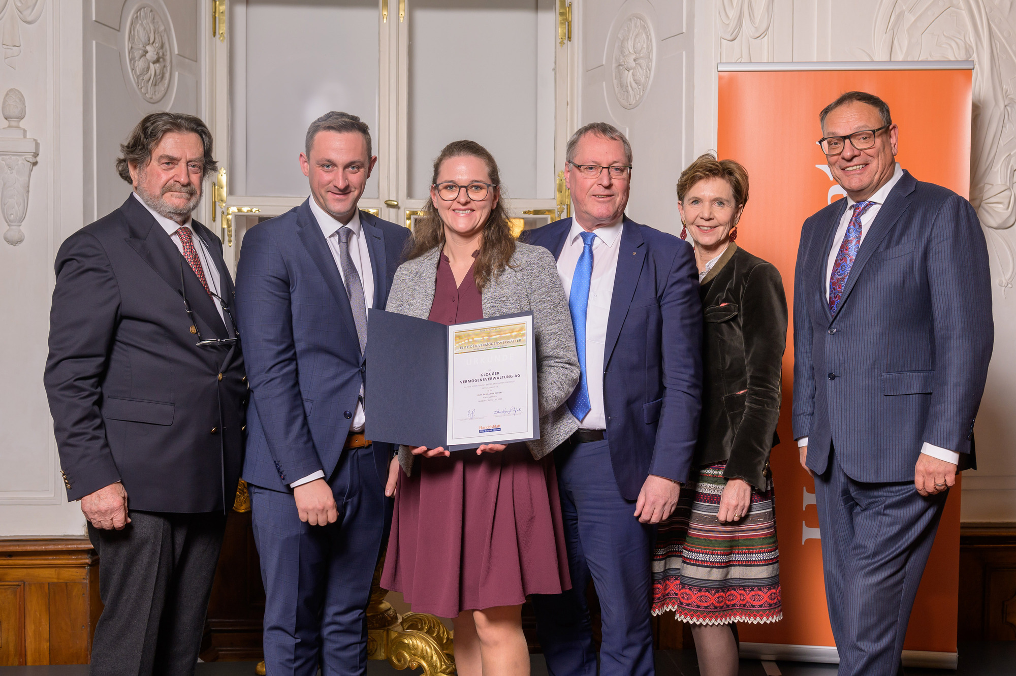 von links: Hans-Kaspar von Schönfels (Elite Report), Armin Glogger, Claudia Glogger, Andreas Glogger, Dr. Brigitta Pallauf (Prä