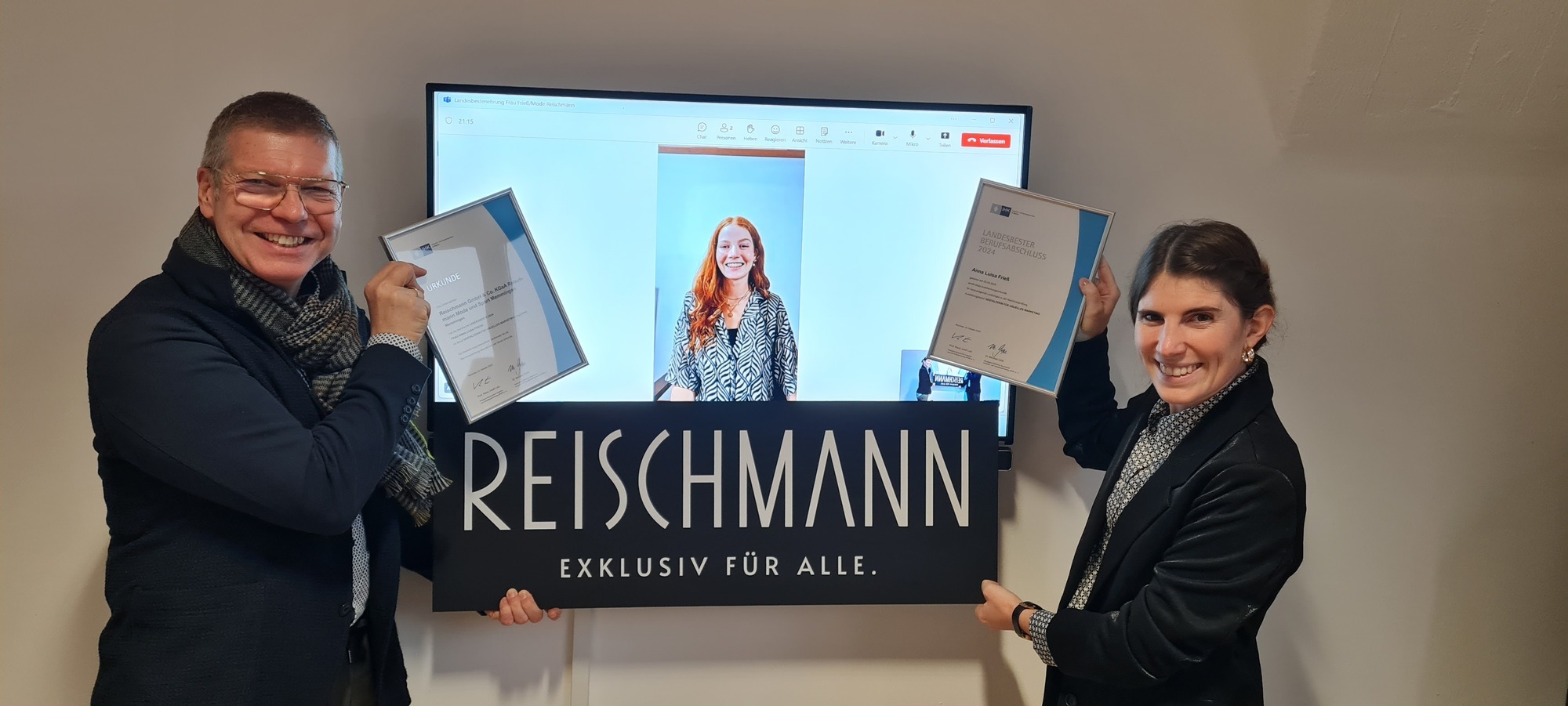 von rechts: Annalena Haußer, Regionalgeschäftsführerin der IHK Schwaben für Memmingen und Unterallgäu, gratulierte der Landesbes