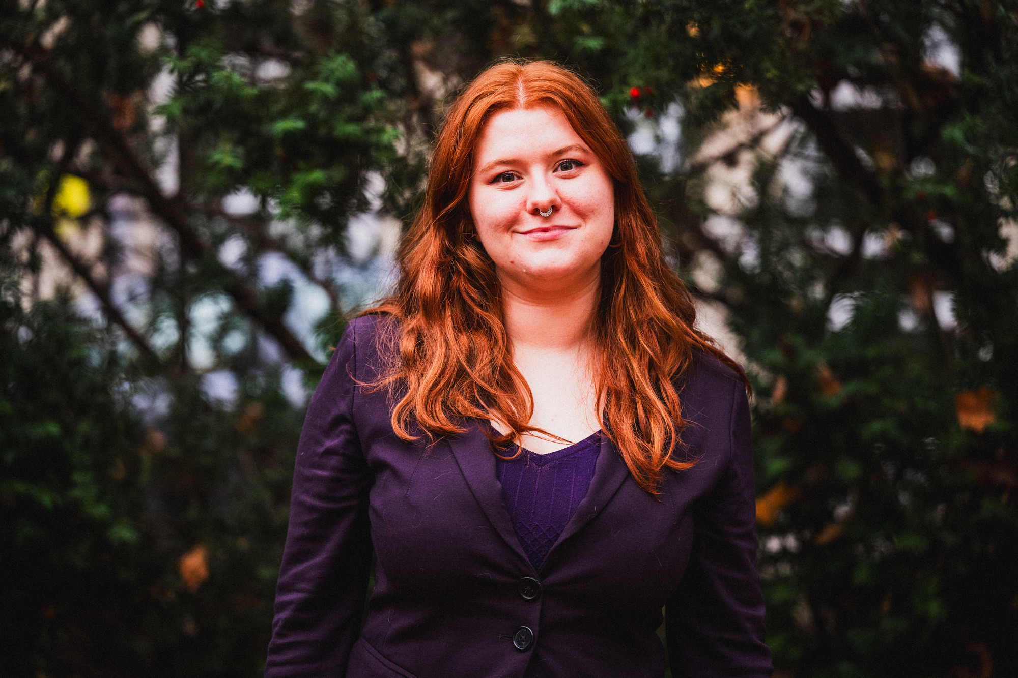 Elisabeth Wiesholler lächelt frontal in die Kamera.