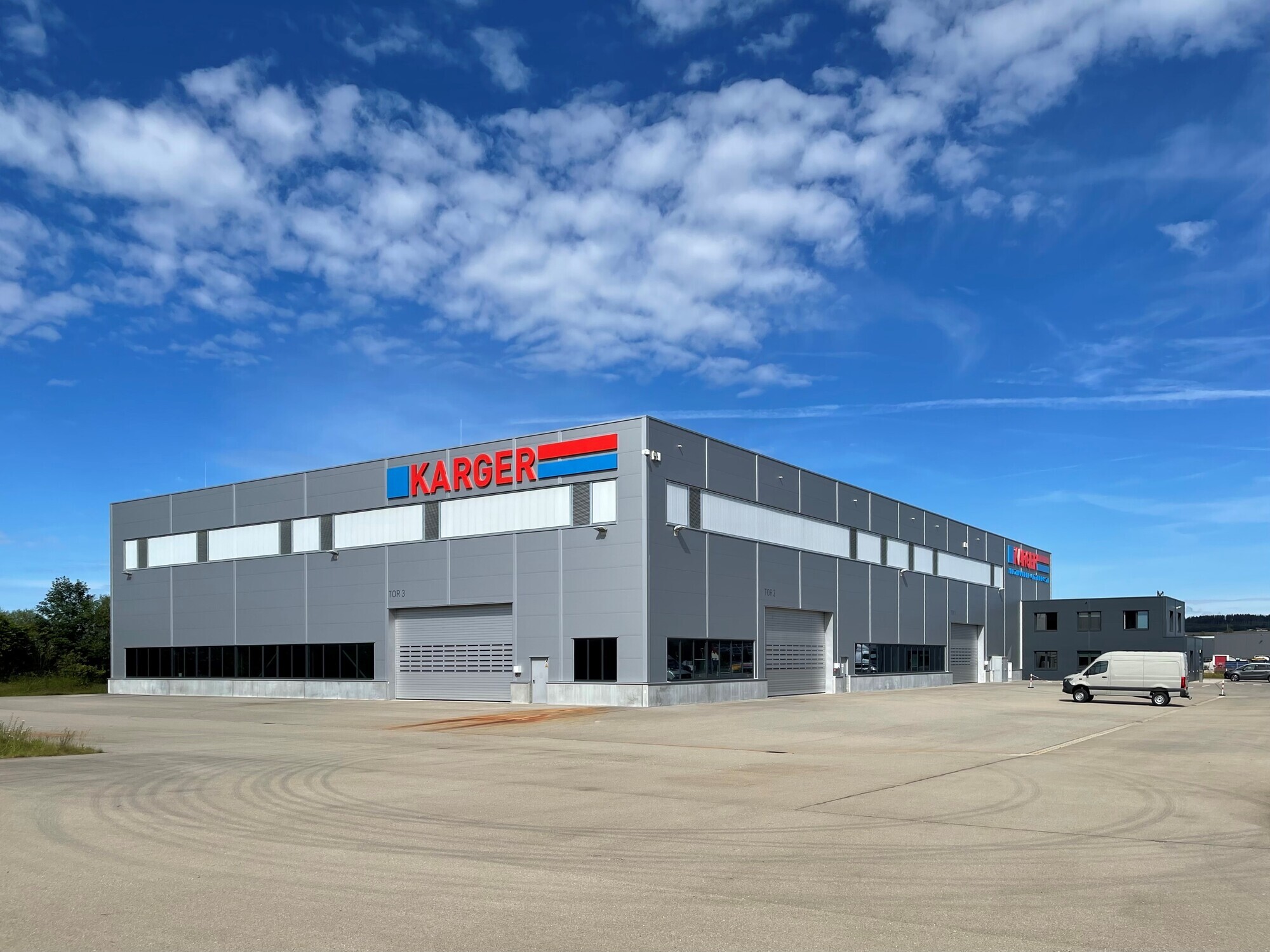 Nach über zwei Jahren Pause wird das Werk Bad Wurzach wieder in Betrieb genommen. Foto: Karger Holding GmbH