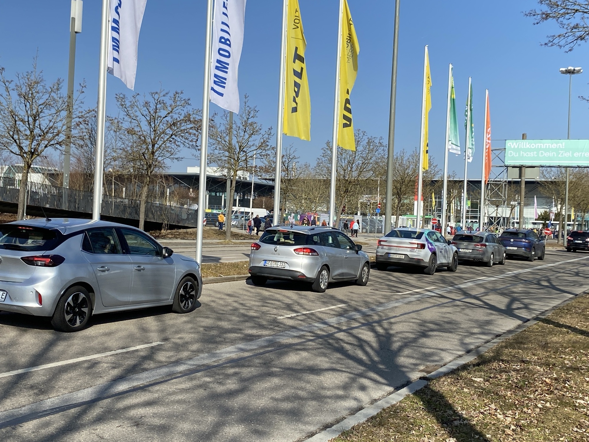 Großer Andrang beim ersten Messetag der A\FAIR. Foto: pro air Medienagentur GmbH