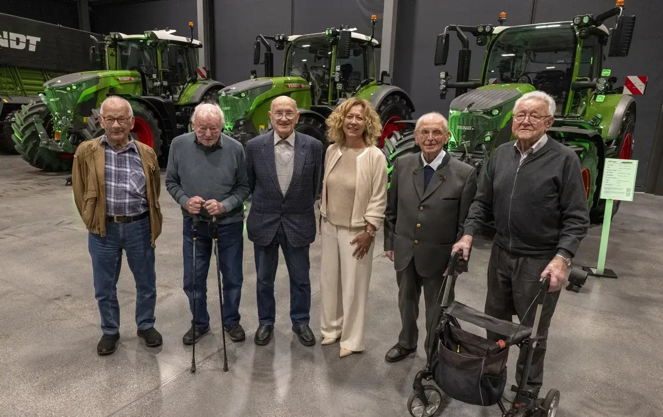 Die fünft fünf ältesten Gäste der Fendt Ehemaligenfeier (v.l.n.r): Hermann Pircher, Mathias Schott, Konrad Linder, Ingrid Bußjäger-Martin, Josef Endrass und Franz Eichinger. Foto: Fendt