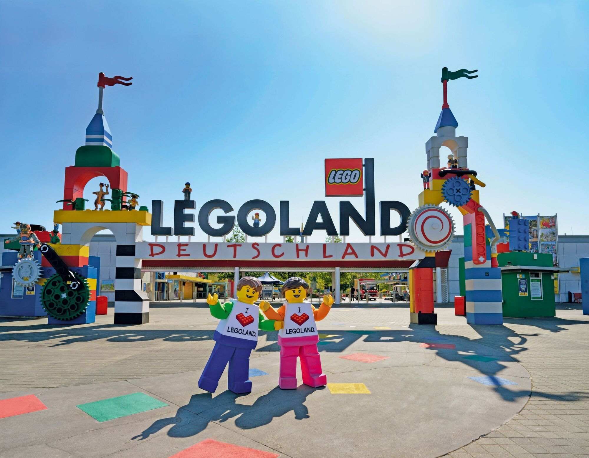 Mit dem Eröffnungswochenende am 5./6. April startet das Legoland Deutschland Resort in eine Saison. Foto: Legoland Deutschland