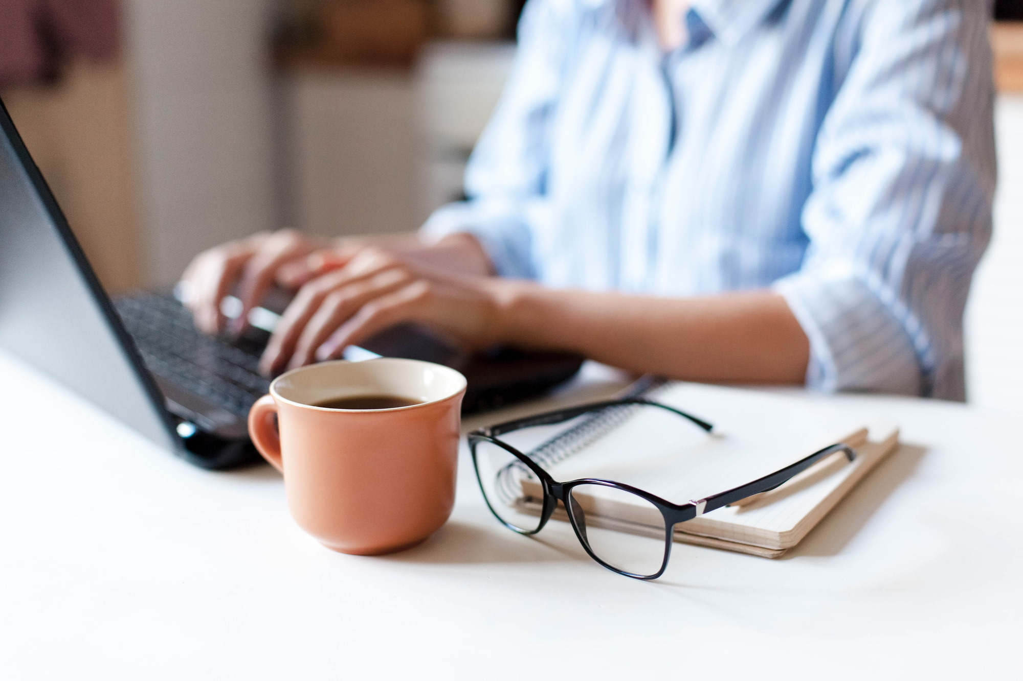 Symbolbild. Verändert die Tendenz zum Homeoffice die Mobilität? Foto: stock.adobe.com / Marina April