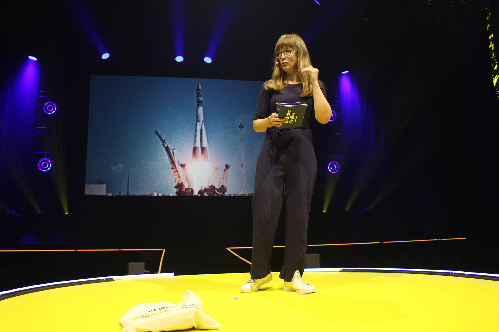 Astronautin und Klimaforscherin Insa Thiele-Eich auf dem Rocketeer Festival 2025. Foto: B4B/ Katharina Seeburger