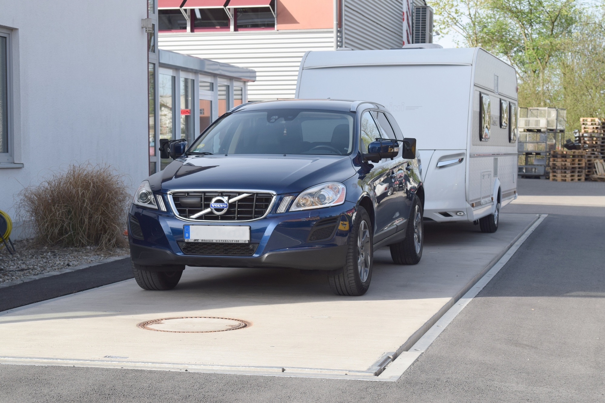 Kostenfreie Verwiegung von Campingfahrzeugen und Wohnwagen beim Camper-Gewichts-Check.