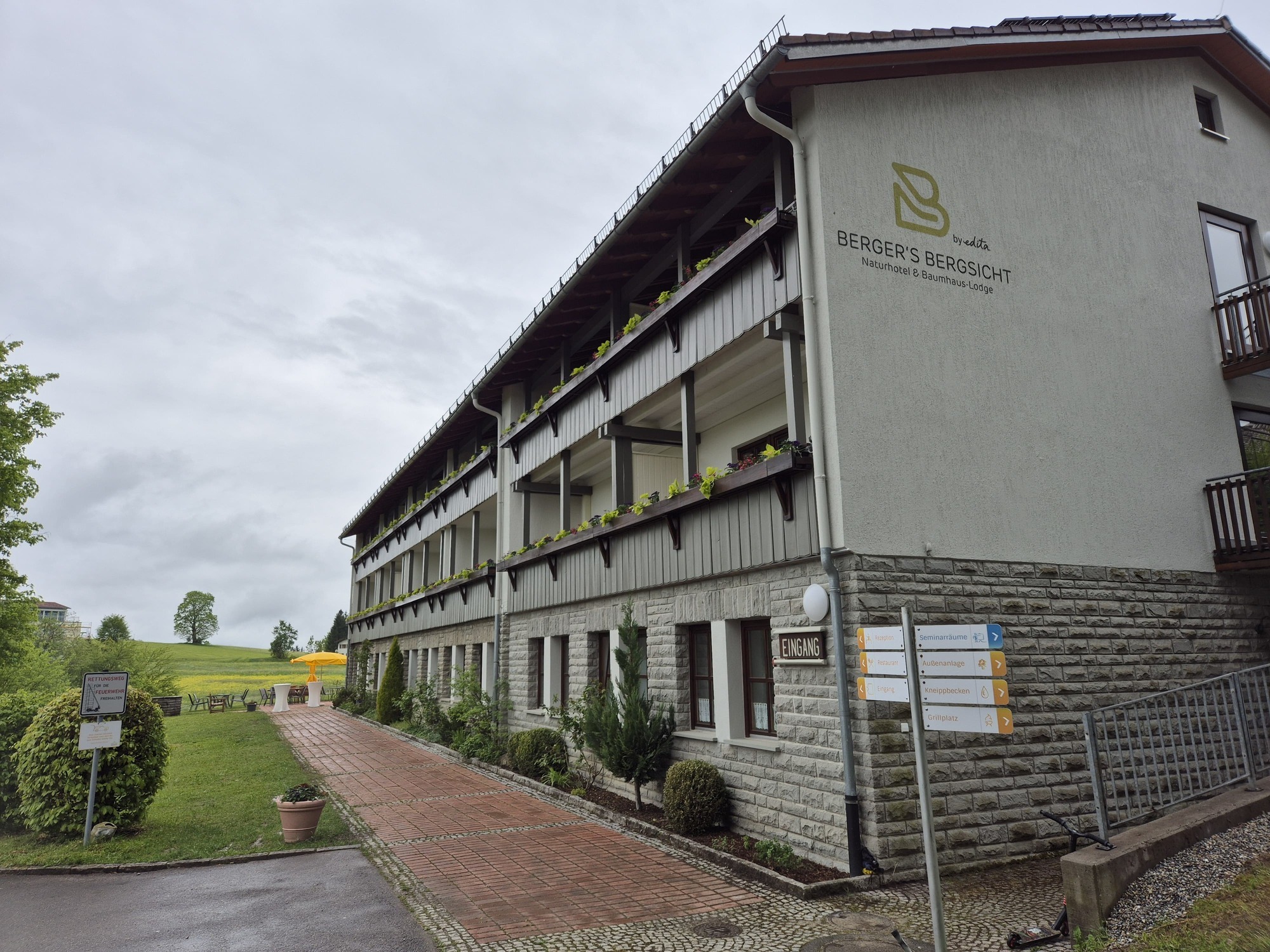 Eröffnung des Hotels Berger's Bergsicht in Scheffau.