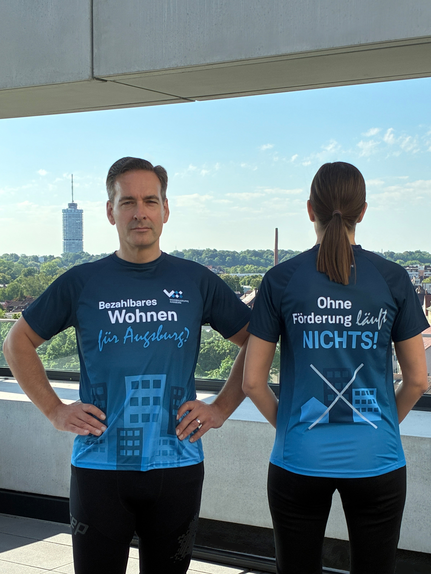 Das Team der Wohnbaugruppe Augsburg mit Geschäftsführer Dr. Mark Dominik Hoppe geht beim diesjährigen M-net Firmenlauf mit einem