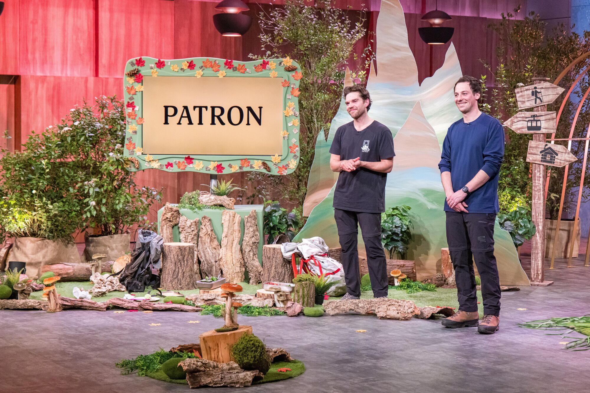 Martin Säckl (r.) und Raphael Vogler, Gründer von Patron, bei „Die Höhle der Löwen". Foto: RTL / Bernd-Michael Maurer