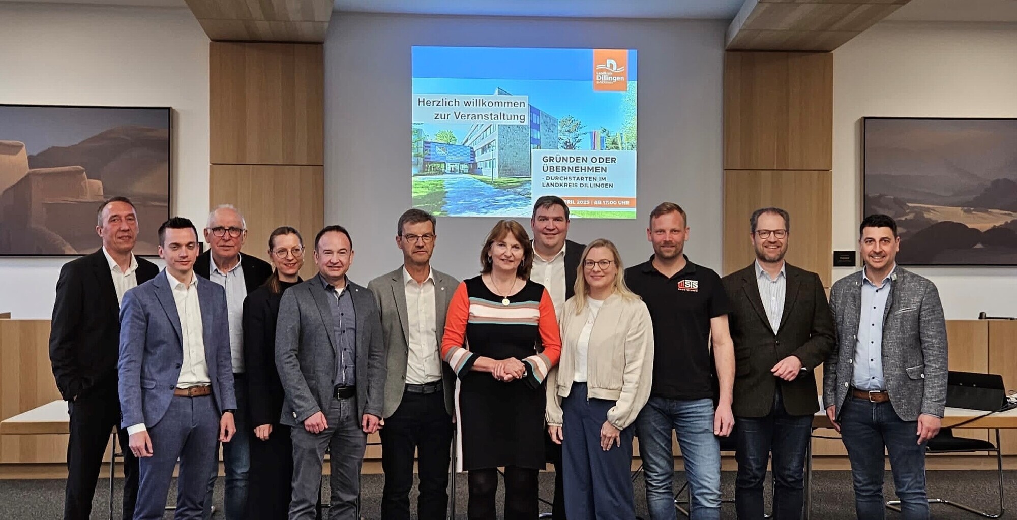 Die Referenten und Organisatoren der Veranstaltung im Landratsamt Dillingen. Fotoquelle: Landratsamt Dillingen