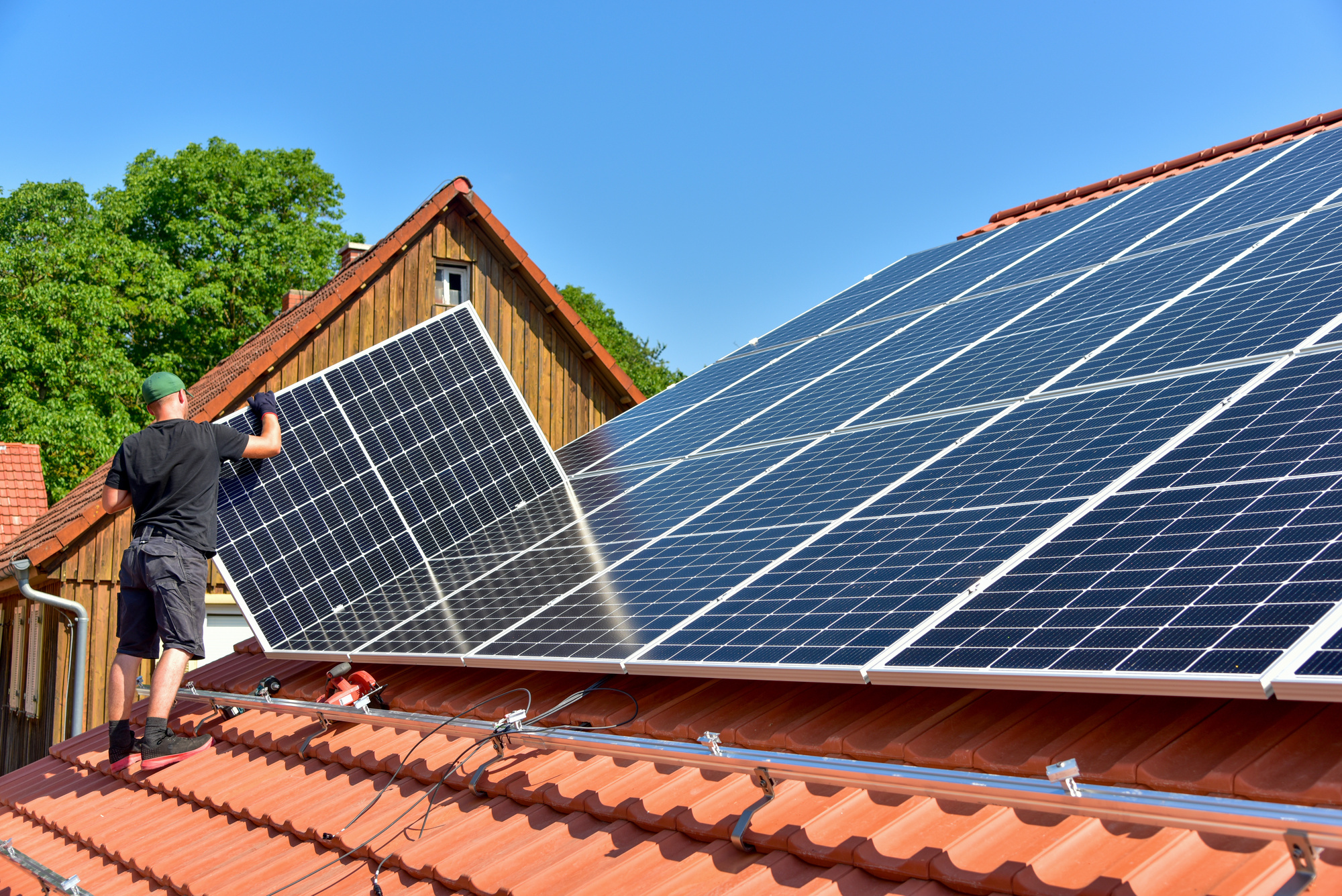 PV-Anlagen sind in Augsburg beliebt: Das Solarförderprogramm der Stadt Augsburg ist ausgeschöpft. Foto: Adobe Stock/ Hermann