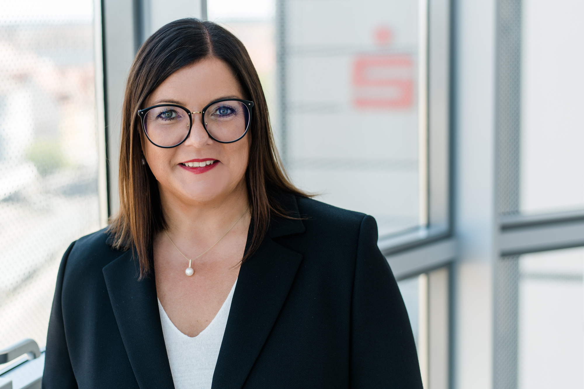 Sandra Peetz-Rauch, Vorstandsvorsitzende der Stadtsparkasse Augsburg. Foto: Barbara Gandenheimer Fotografie