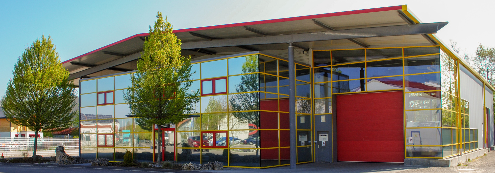 Eine echte Kabelmanufaktur aus der Region Augsburg­­, Foto: Spezialkabel Schmid