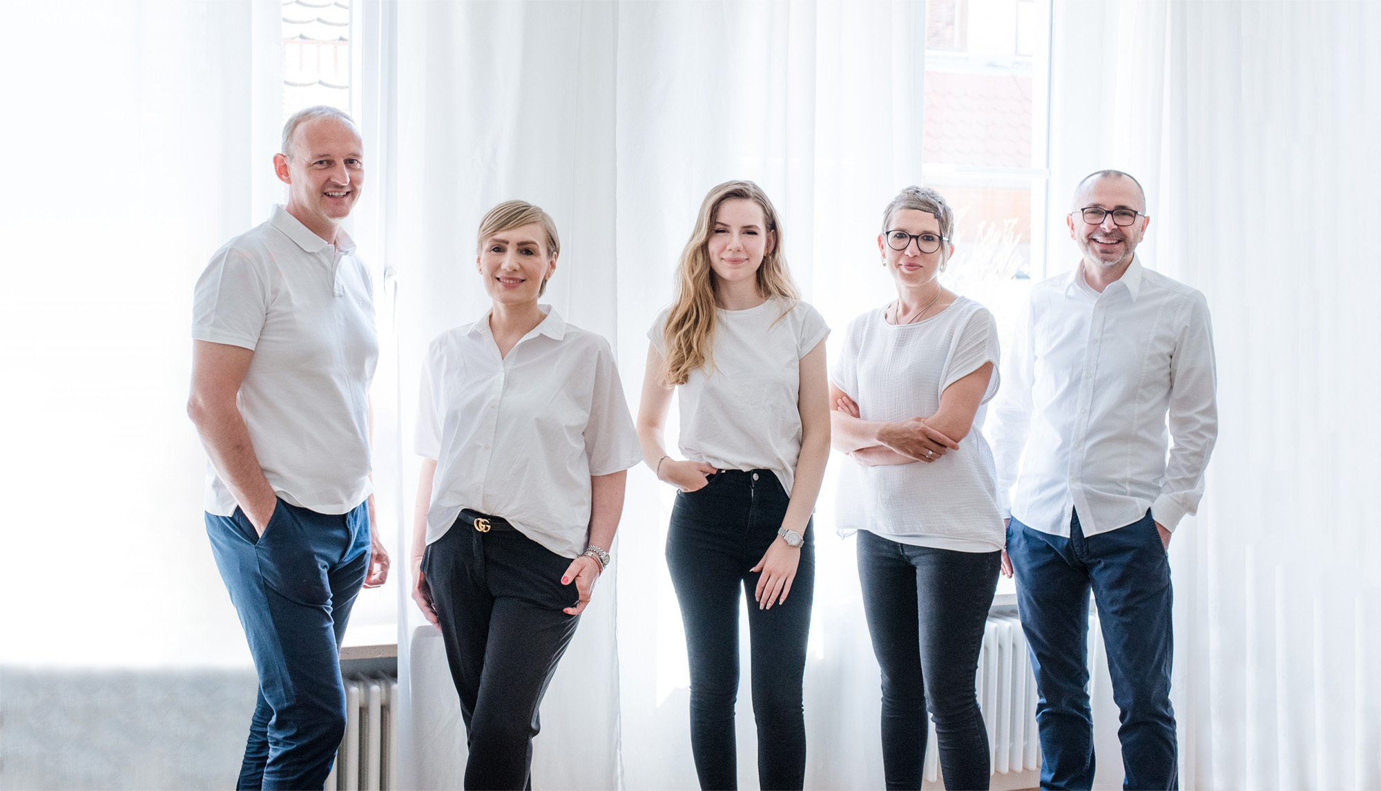Heart Advertising: Inhaberin Karin Mausz (zweite von links) und ihr Team aus erfahrenen Marketing- und Designprofis. Foto: Heart Advertising