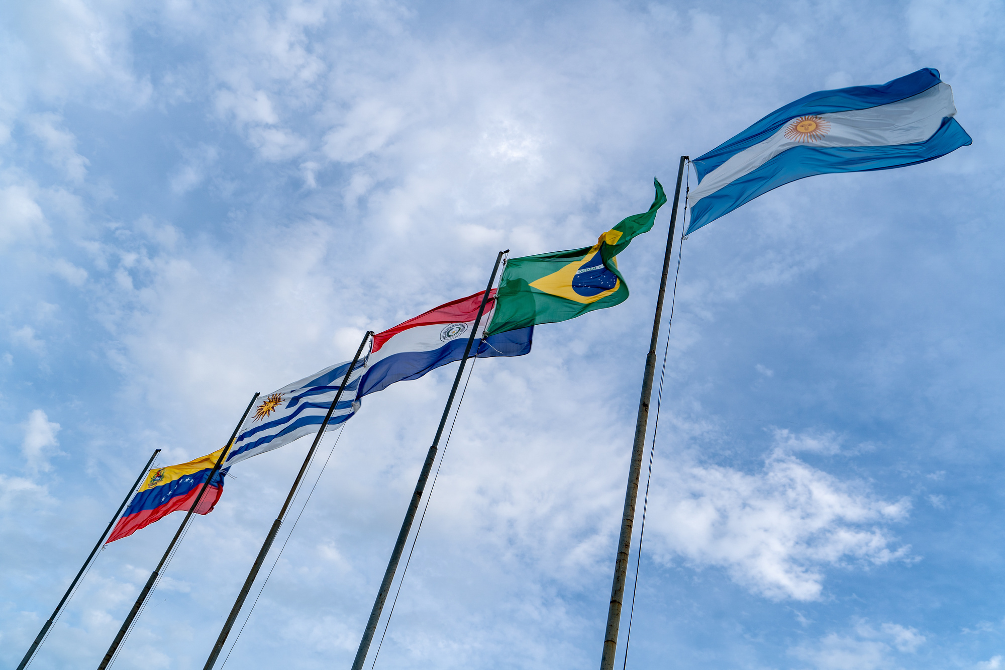 Der Gemeinsame Südamerikanische Markt ist ein regionaler Zusammenschluss der fünf südamerikanischen Staaten Argentinien, Brasilien, Paraguay, Uruguay und Venezuela. Foto: stock.adobe.com / Javier