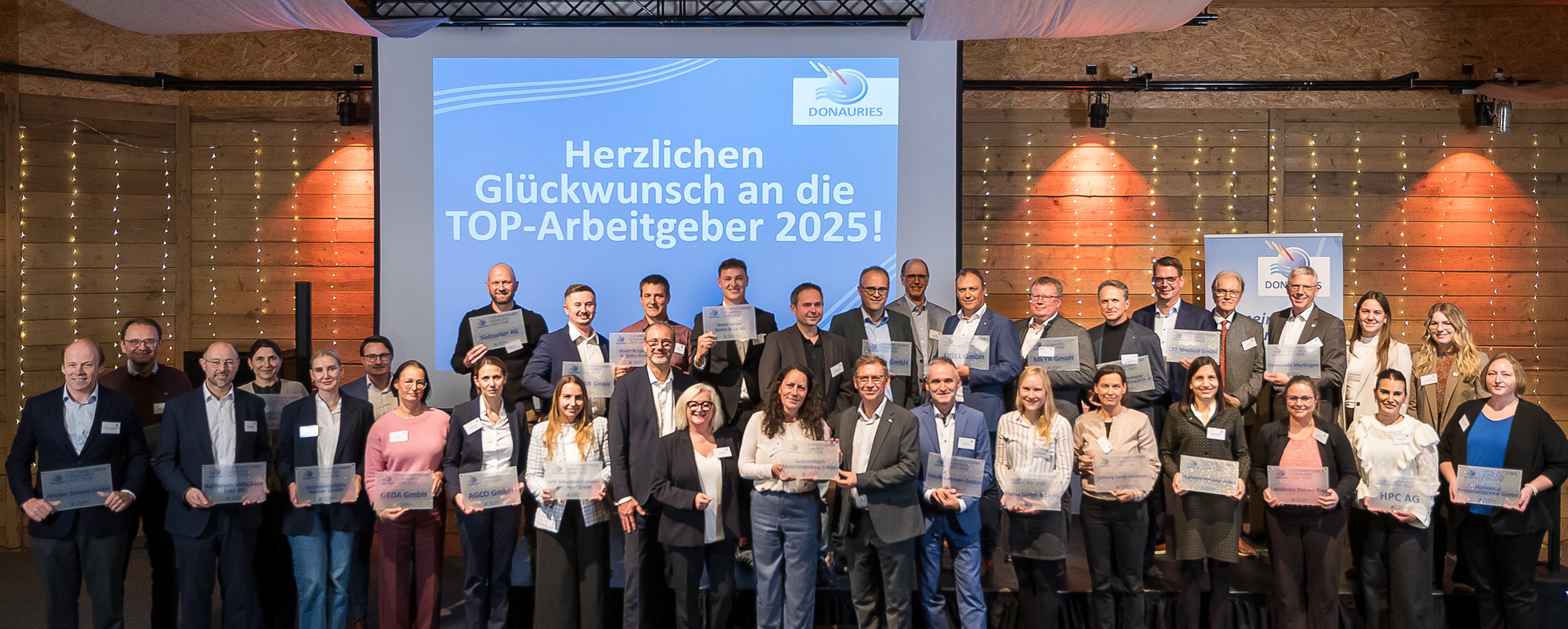 28 Unternehmen aus dem Landkreis Donau-Ries erhalten das Label „TOPArbeitgeber DONAURIES 2025“