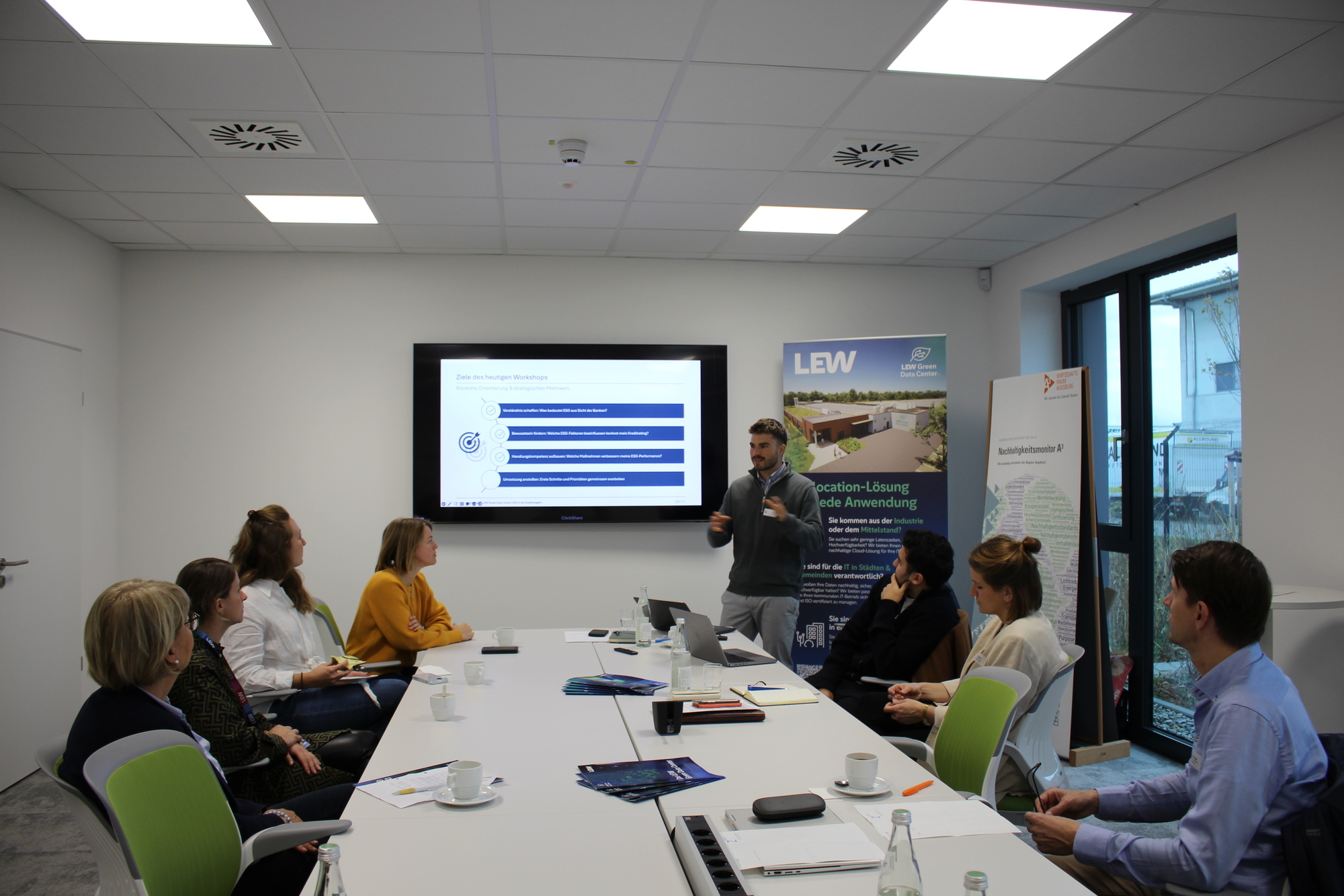 Warum Nachhaltigkeit die Kreditvergabe von Banken beeinflusst, erklärt Laurin Flörke, operativer Geschäftsführer der nunc sustainability consulting GbR. Foto: Katharina Seeburger/ B4B