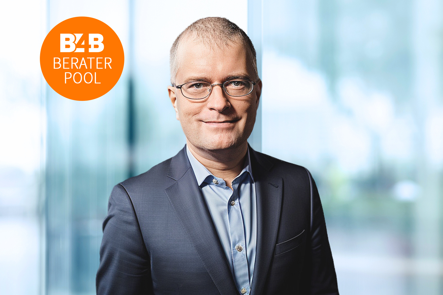 Frank Stadler ist Experte für Künstliche Intelligenz, Data Strategy, Governance und die Umsetzung der EU KI-Verordnung (AI Act). Foto: KIVOREX