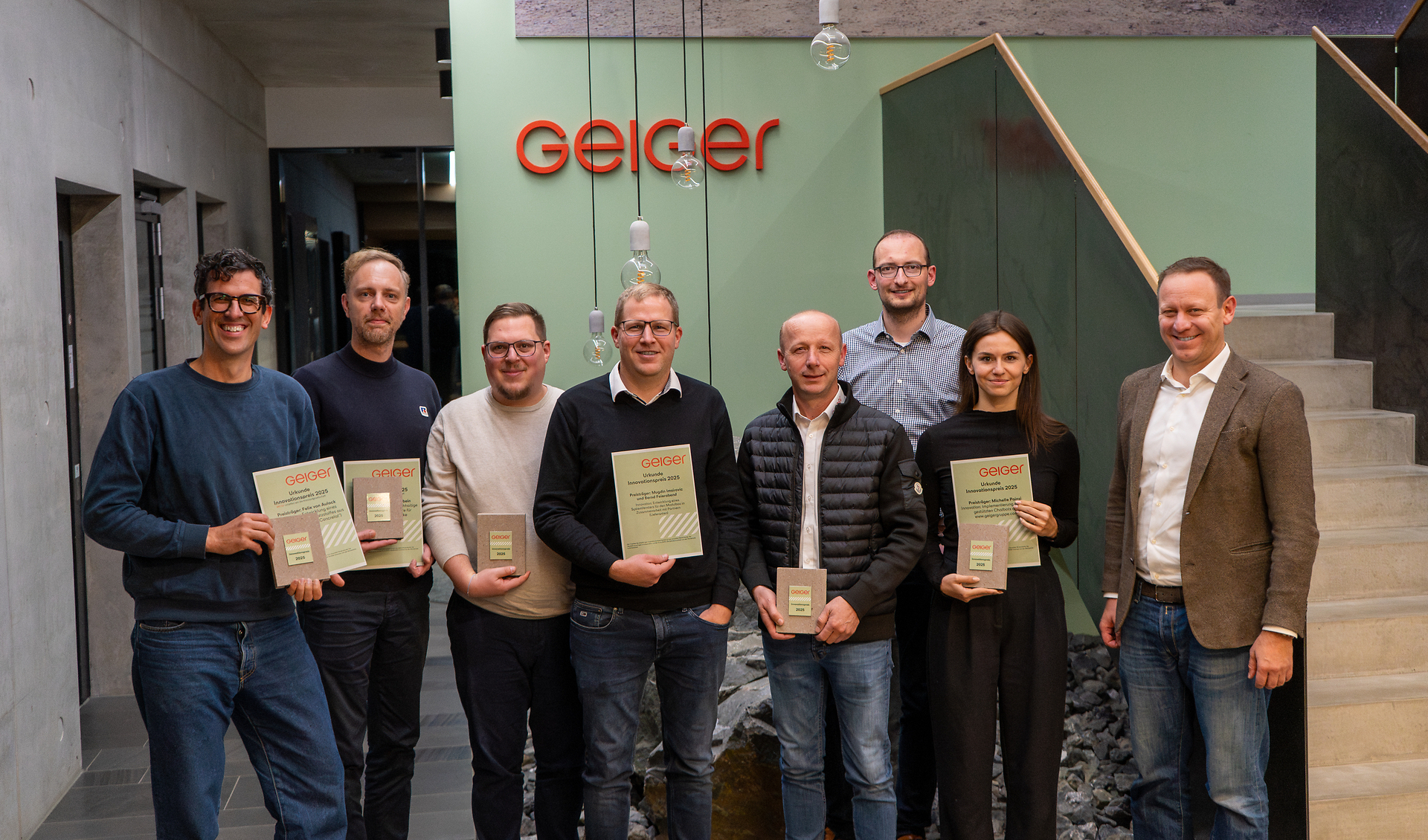 Am Donnerstag, den 30. Oktober 2025 hat die Geiger Gruppe bereits zum dritten Mal den Innovationspreis an insgesamt fünf Mitarbe