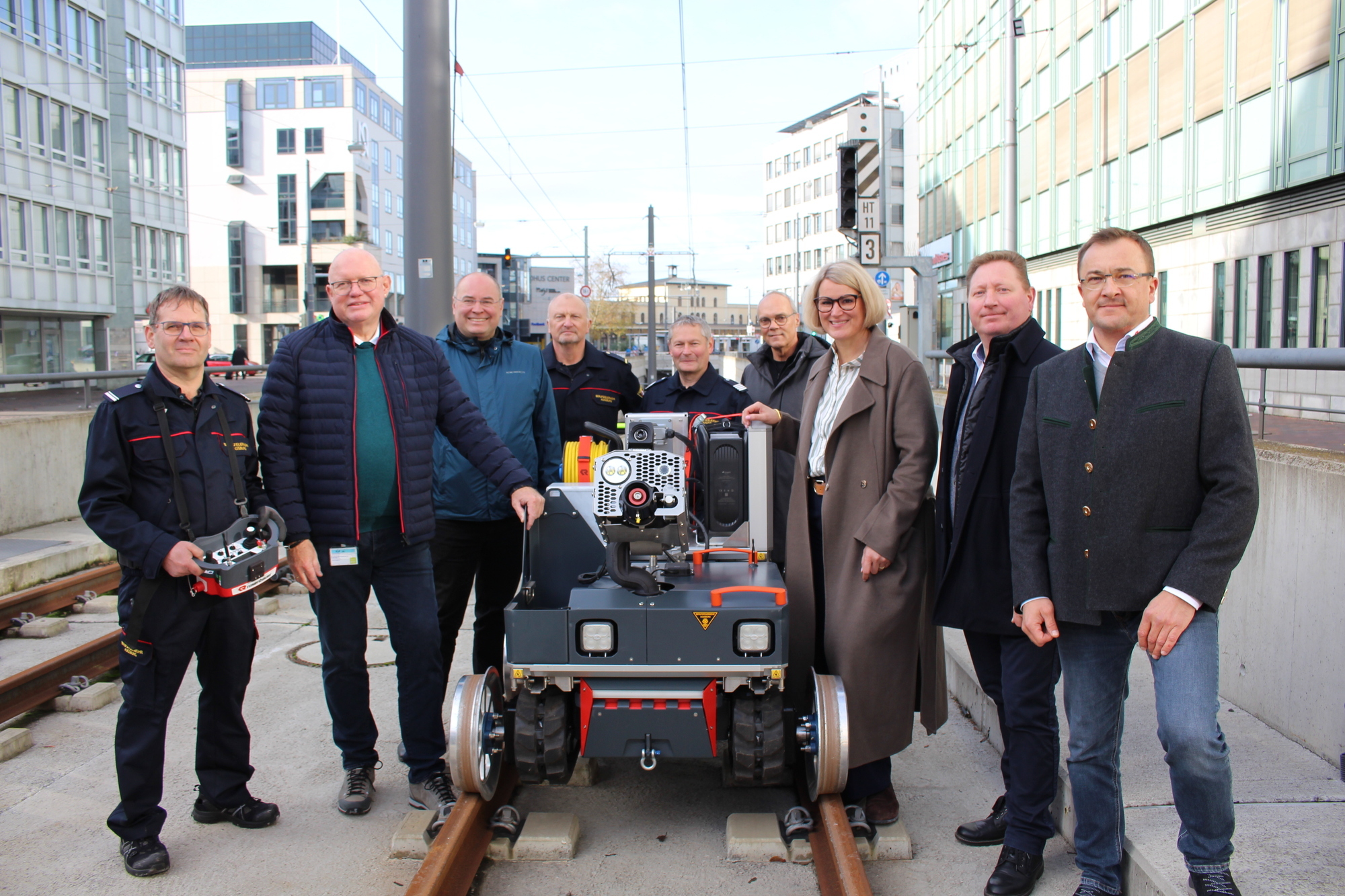 Der Löschroboter der swa soll im Bahnhofstunnel Augsburg einmal für mehr Sicherheit sorgen. Foto: B4B/ Katharina Seeburger