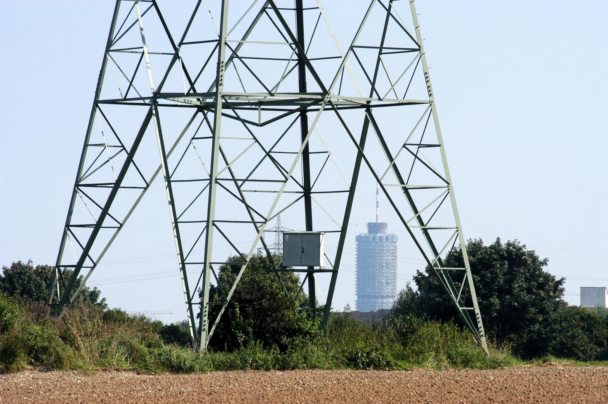 Die Stadtwerke Augsburg geben den Zuschuss des Bundes zur Senkung der Stromnetzentgelte an ihre Kundinnen und Kunden weiter. Fot
