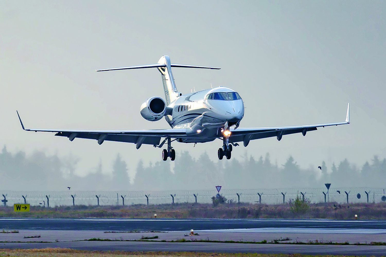 Vom Parkplatz (fast) direkt an Bord: Den Flugplan selbst gestalten zu können, ist einer der großen Vorteile von Business Aviation. So wird die Geschäftsreise zeiteffizient und produktiv. Fotos: Maximilian Mair / Flughafen Memmingen