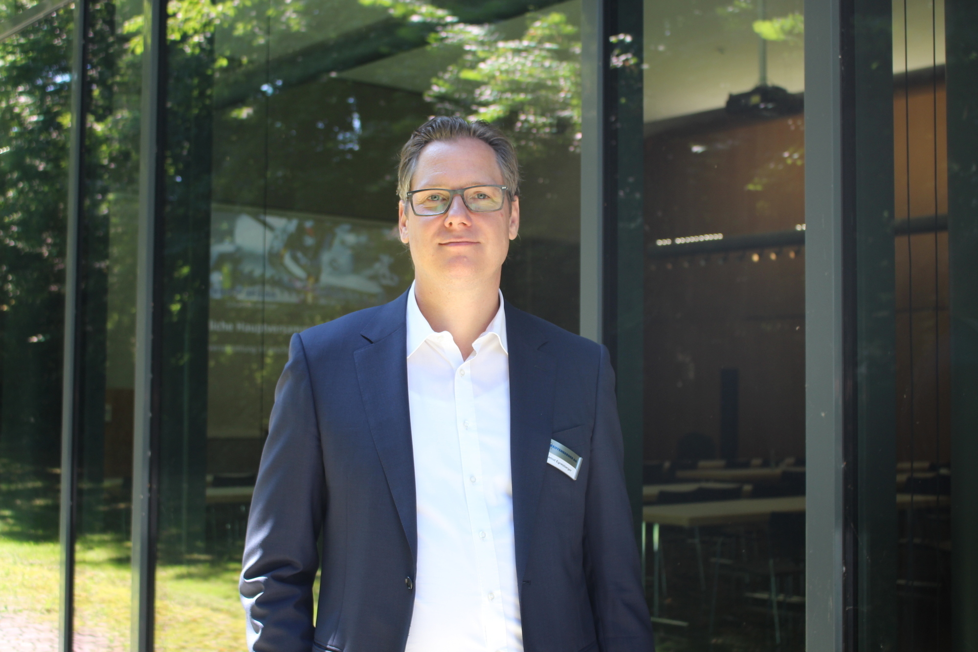 Gernot Egretzberger, Vorsitzender der bayme vbm Region Schwaben sowie Vorstand der Greiffenberger AG und Geschäftsführer bei Eberle in Augsburg. Foto: Katharina Seeburger/ B4B