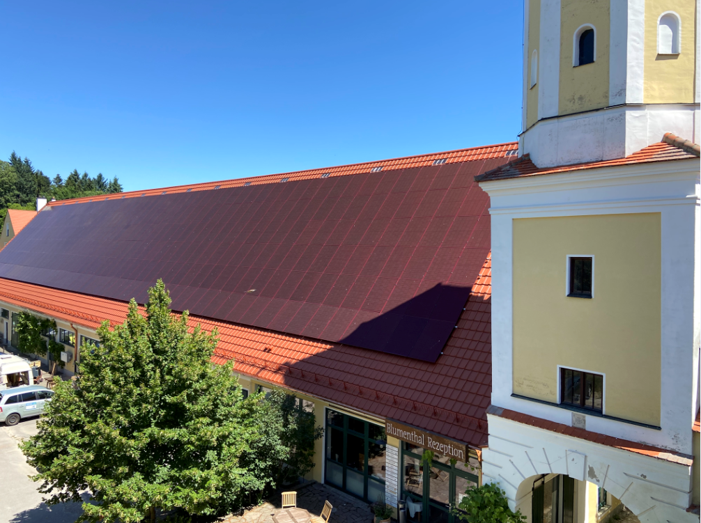 Schloss Blumenthal möchte zeigen, wie Denkmalpflege und Solarenergie zusammen passen.