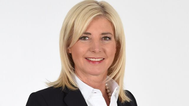 Arbeitsministerin Ulrike Scharf betont bei der Förderung des Projekts „ChancenWERK“ die Bedeutung individueller Unterstützung für junge Menschen. Fotoquelle: CSU