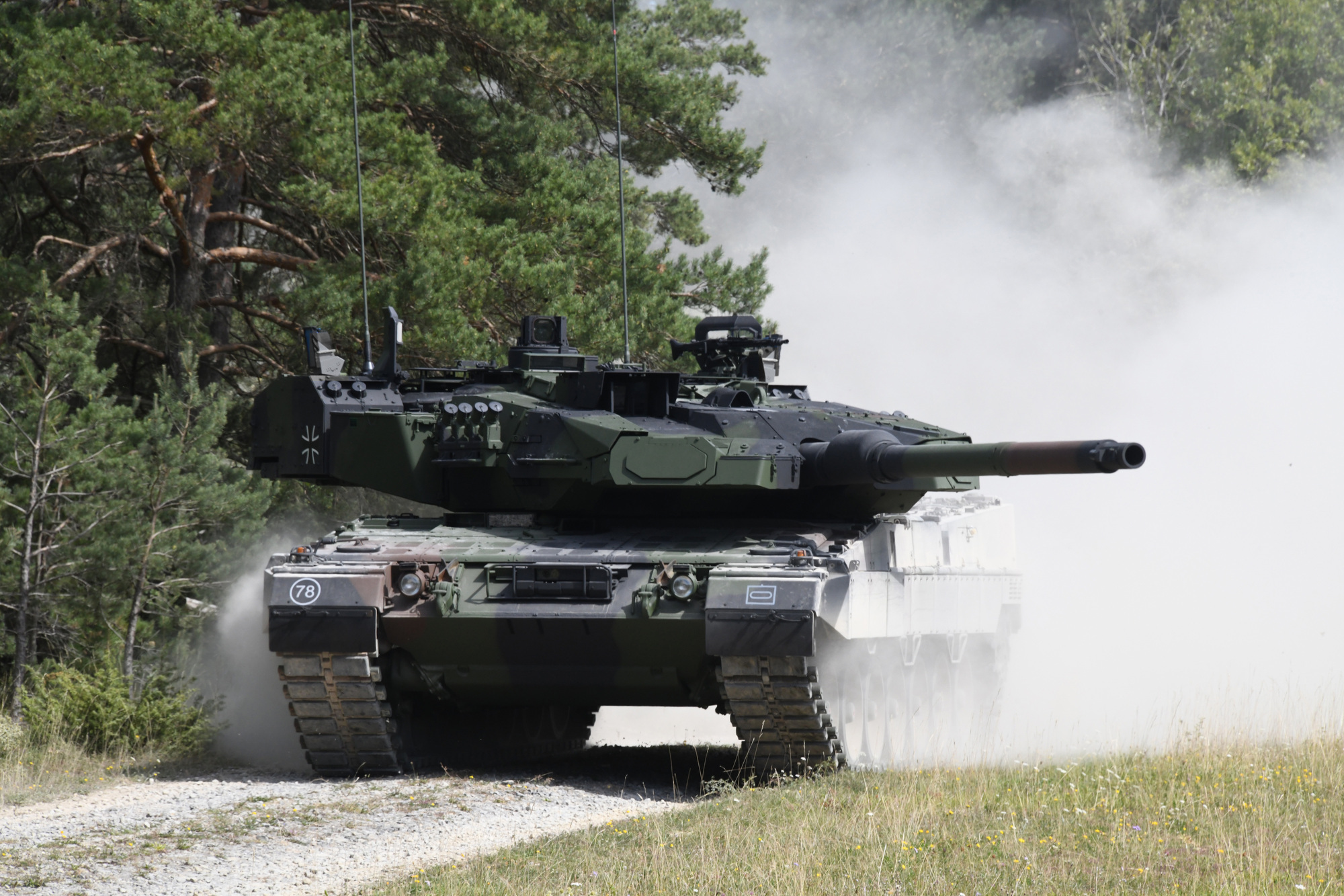 Mehr als 300 mtu-Motoren vom Typ MB 873 als Antrieb für neue Leopard-2-Kampfpanzer hat der Hersteller KNDS bei Rolls-Royce beste