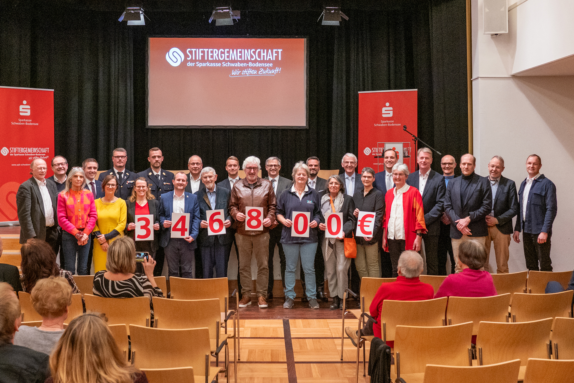 Im Augustanasaal in Augsburg hat das Stiftertreffen der Sparkasse Schwaben-Bodensee stattgefunden. Fotoquelle: Sparkasse Schwaben-Bodensee