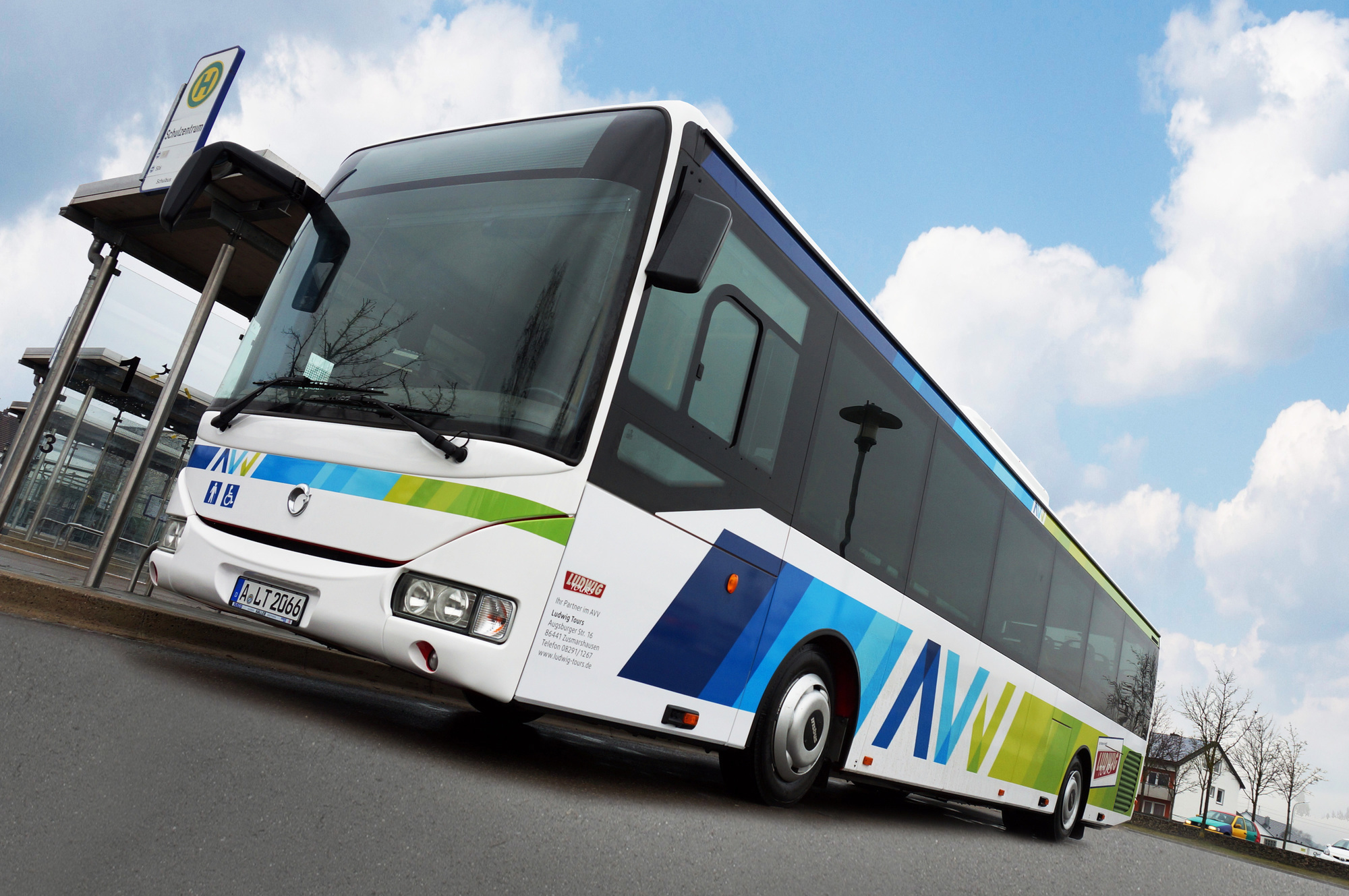 Symbolbild. Die Landkreise Donau-Ries und Dillingen a.d.Donau treten AVV bei. Foto: AVV