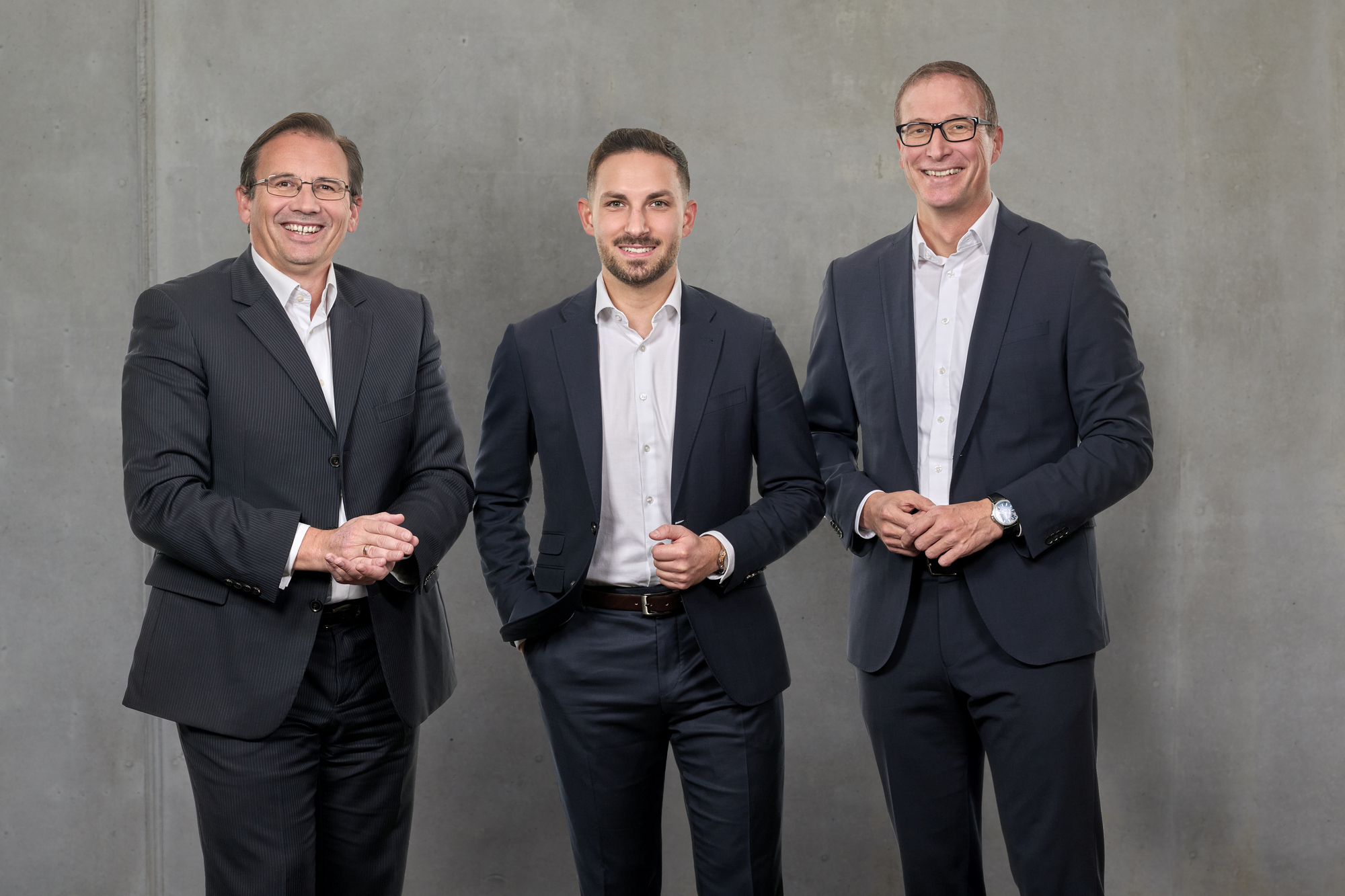 (v.l.n.r.) Gökhan Kula, Vorstand der Alps Family Office AG, Haris Kresser, Direktor Family Office – Strategie und Investments un