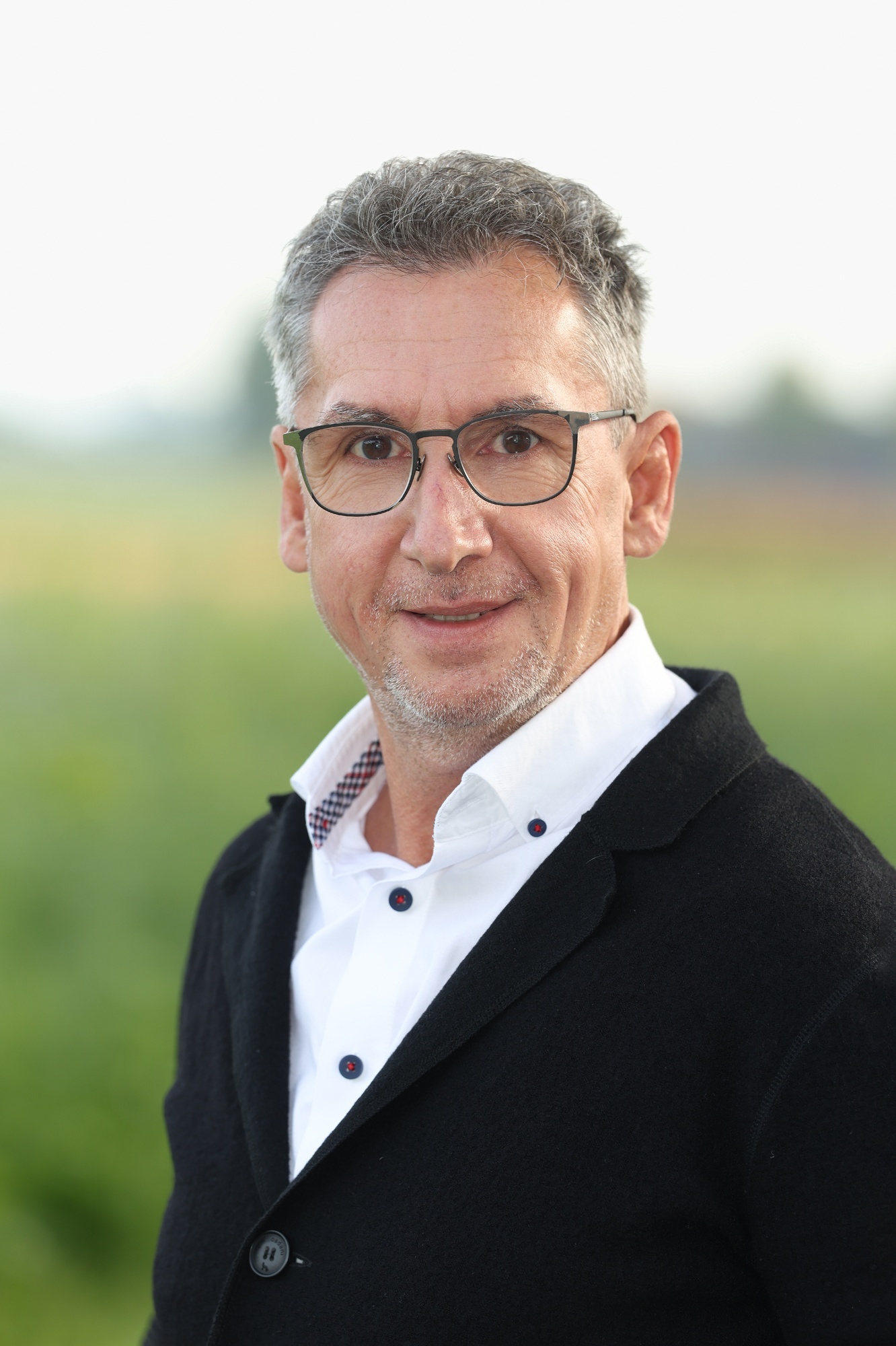 Helmut Wiedemann ist Spitzenkandidat von WSA (Wir sind Augsburg) für die Kommunalwahl 2026 in Augsburg. Foto: Joachim Schafnitzl