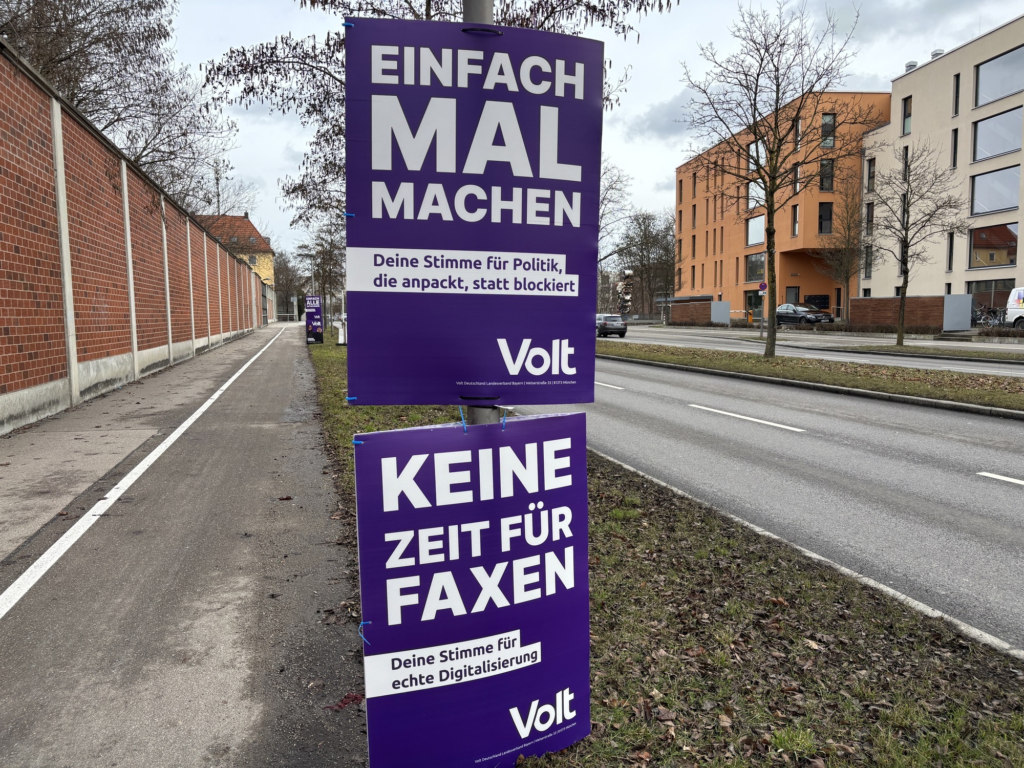 Zum ersten Mal tritt die Partei Volt bei der Kommunalwahl in Augsburg an. Die Partei unterstützt den OB-Kandidaten der SPD, Florian Freund. Foto: B4B