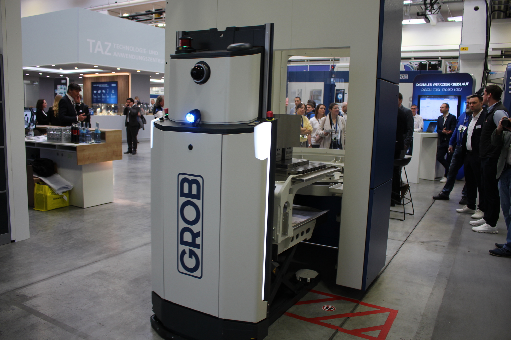 Mit Cosera bietet Grob eine selbst entwickelte Plattform, die in alle Anlagen integriert werden kann und Prozesse automatisiert.