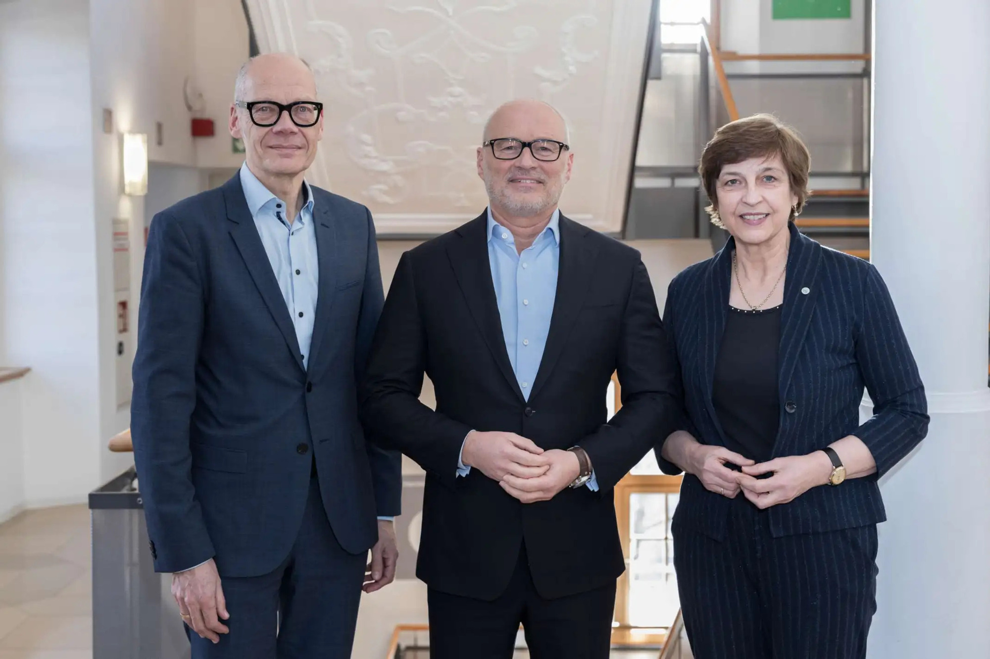(v.l.n.r.:) Das neue Vorstandsteam von Hochschule Bayern mit Prof Dr. Niels Oberbeck,Prof. Dr. Gordon Rohrmair und Prof. Dr. Eva