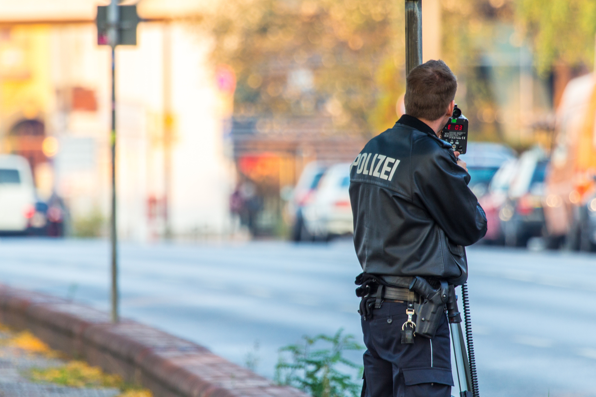 Symbolbild. Hier wird überall geblitzt am 15. April 2026. Foto: stock.adobe.com / powell83