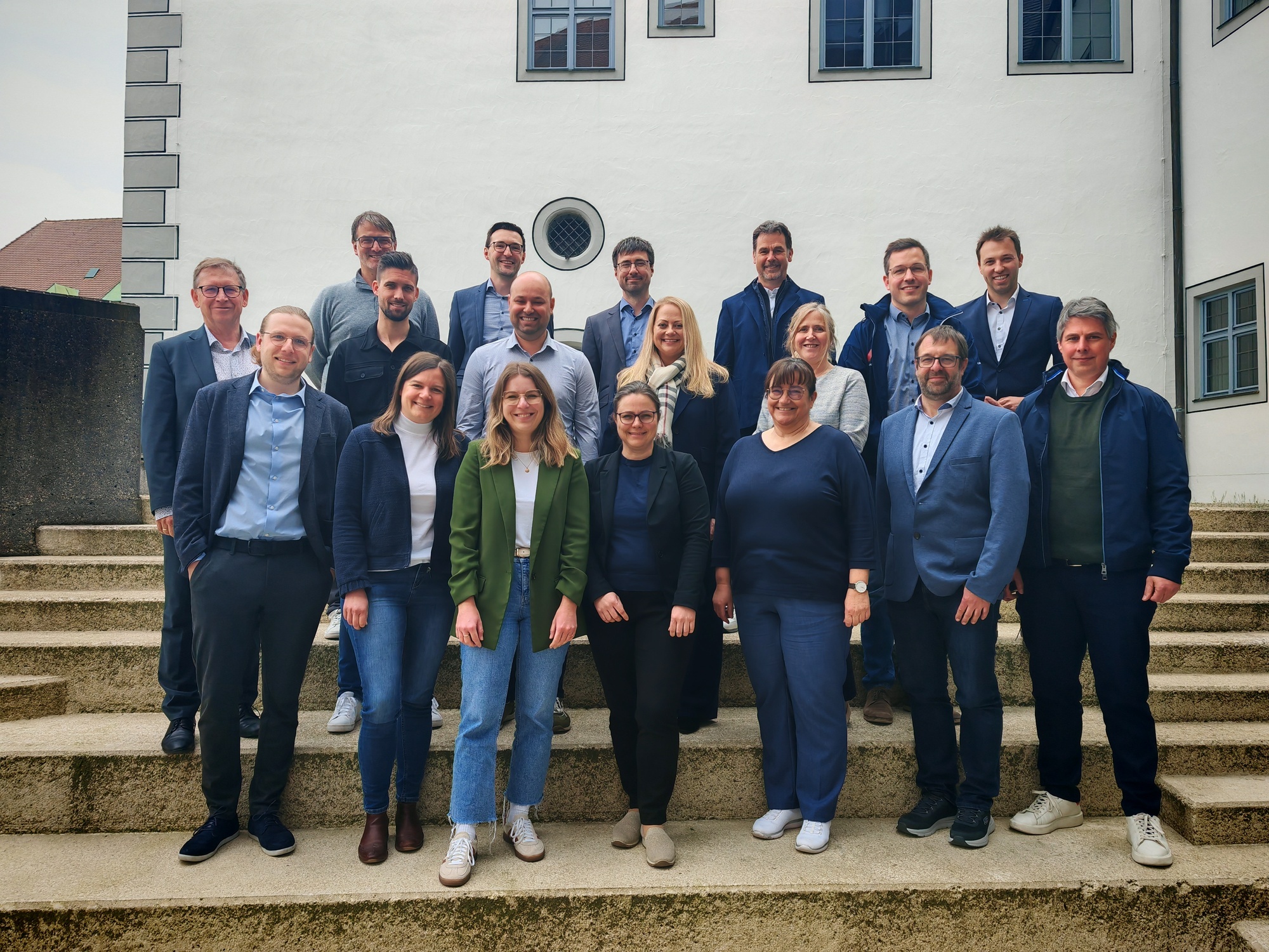 Die Teilnehmerinnen und Teilnehmer des Landratsamtes sowie von Seiten derUnternehmerschaft und IHK am Workshop der Industrie- un