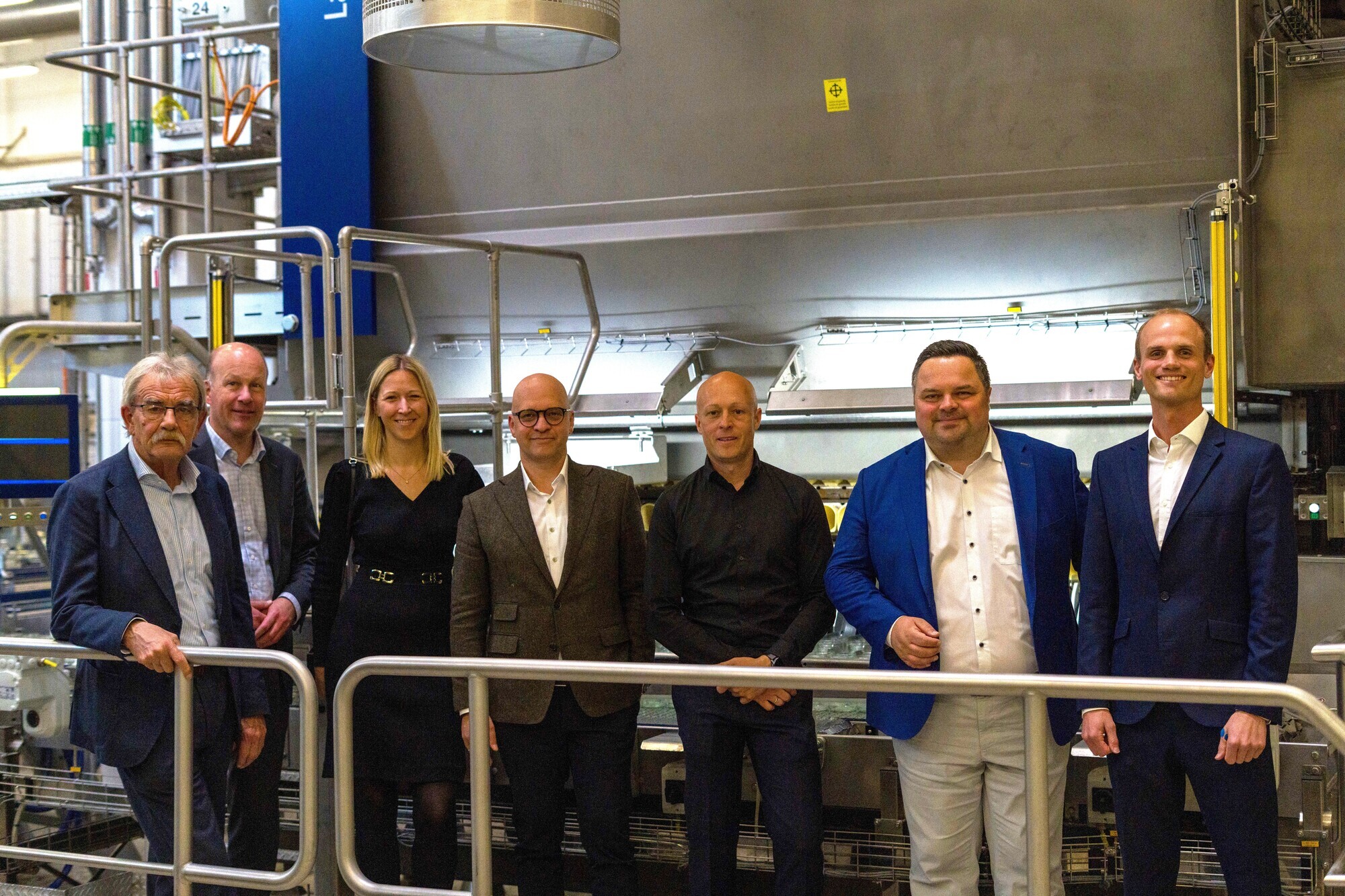 Von links: Peter Ziegelmeier, Martin Sailer, Cornelia Heiser, Michael Singer, Maximilian Schick, Benjamin Früchtl und Markus Deller. Foto: Theo Müller Unternehmensgruppe