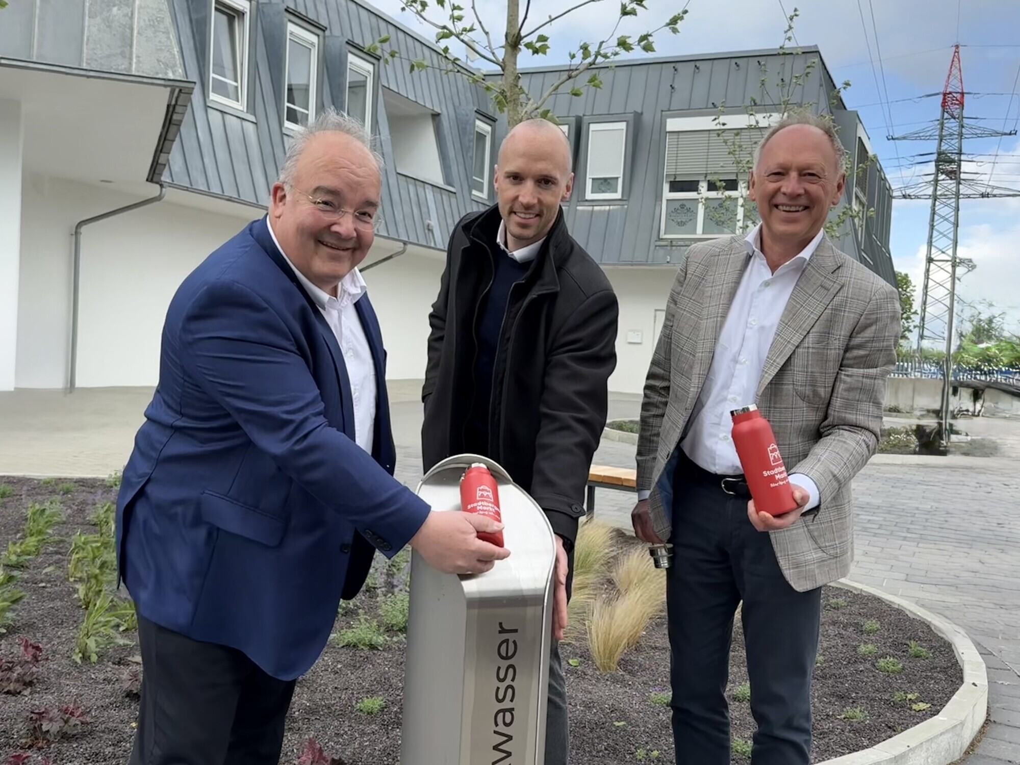 Paulus Metz, Stadtbergens Bürgermeister, Marcus Rothenbucher, Prokurist Beteiligungen und Immobilien AG, Jürgen Kolper, Vorstand